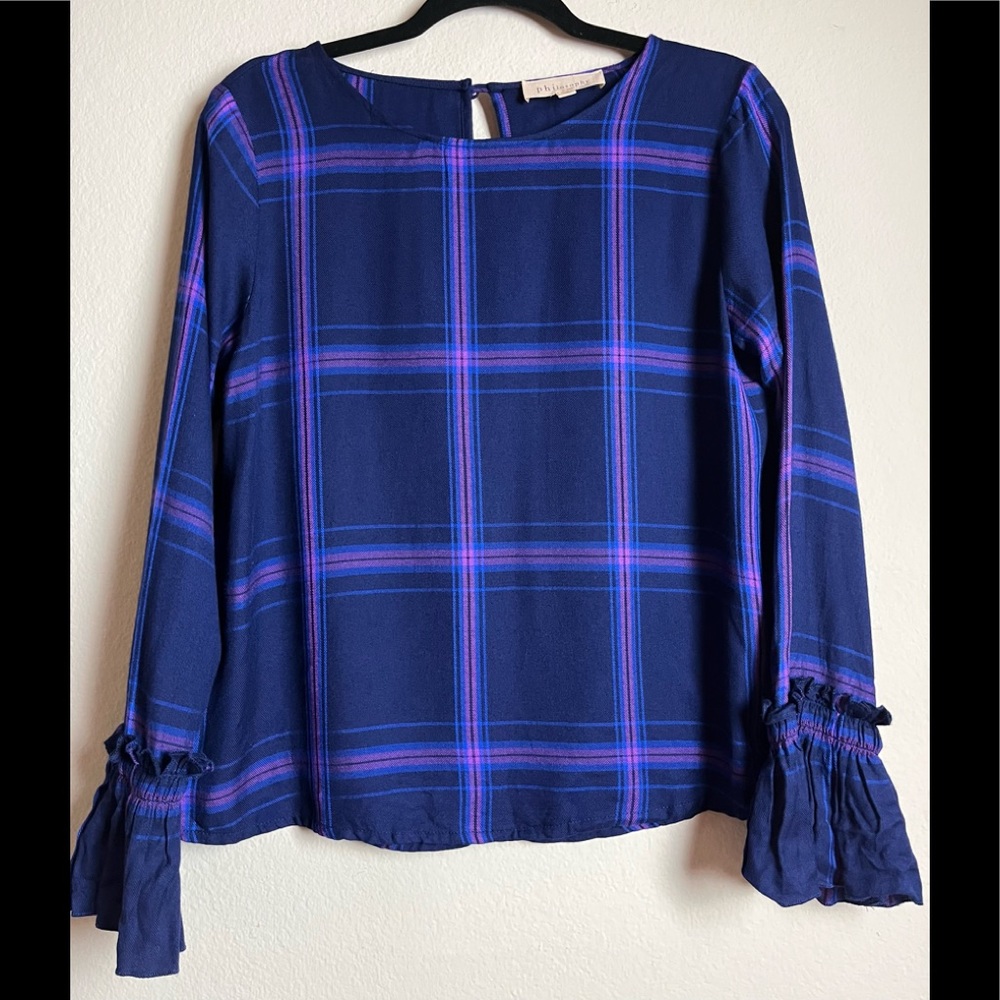 PHILOSOPHY NAVY BLUE AND PURPLE PLAID RUFFLED SLEEVE BLOUSE SIZE XS PREOWNED